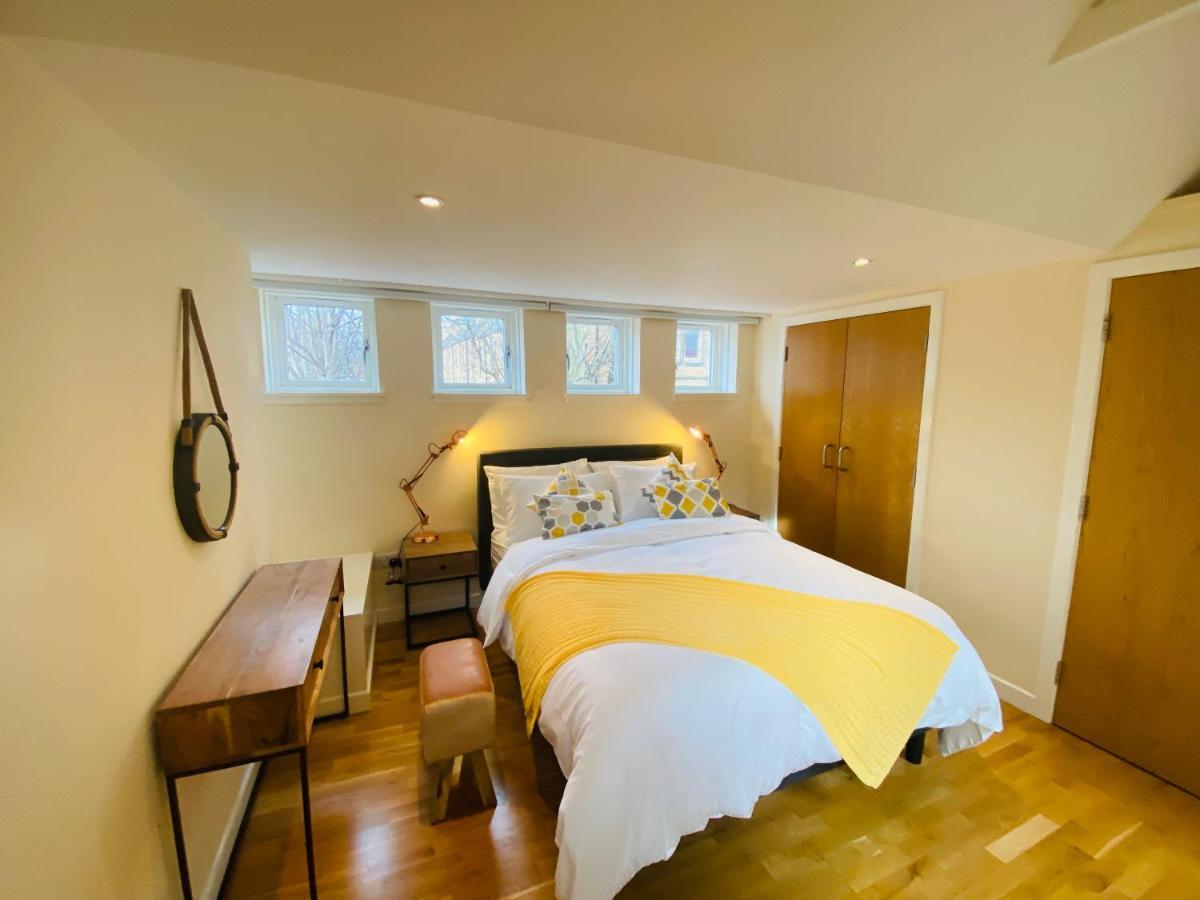 2 Bed 2 Bath With Private Parking Lejlighed EDI Eksteriør billede