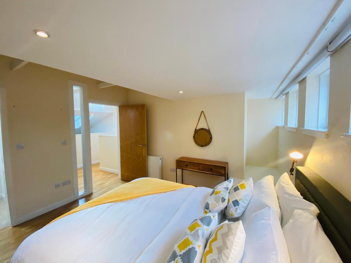 2 Bed 2 Bath With Private Parking Lejlighed EDI Eksteriør billede