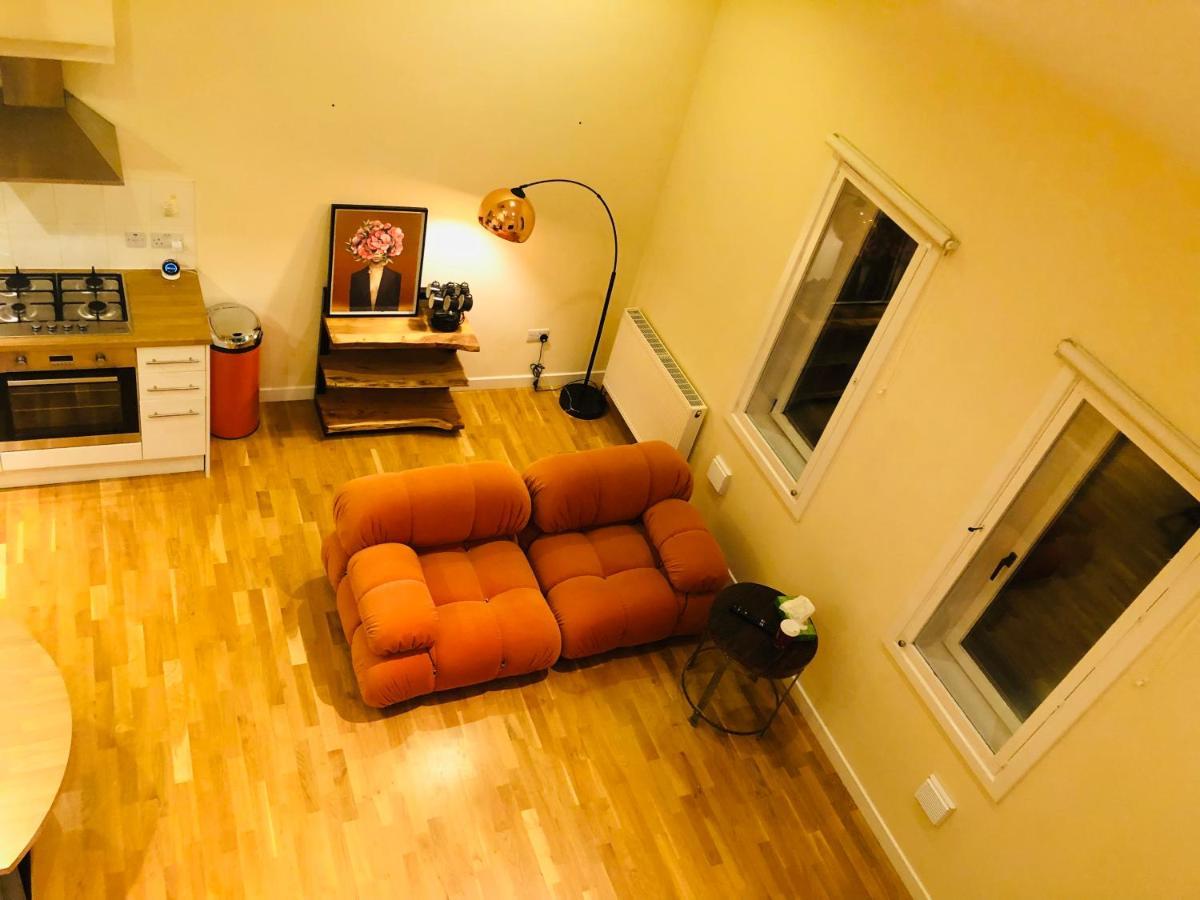 2 Bed 2 Bath With Private Parking Lejlighed EDI Eksteriør billede