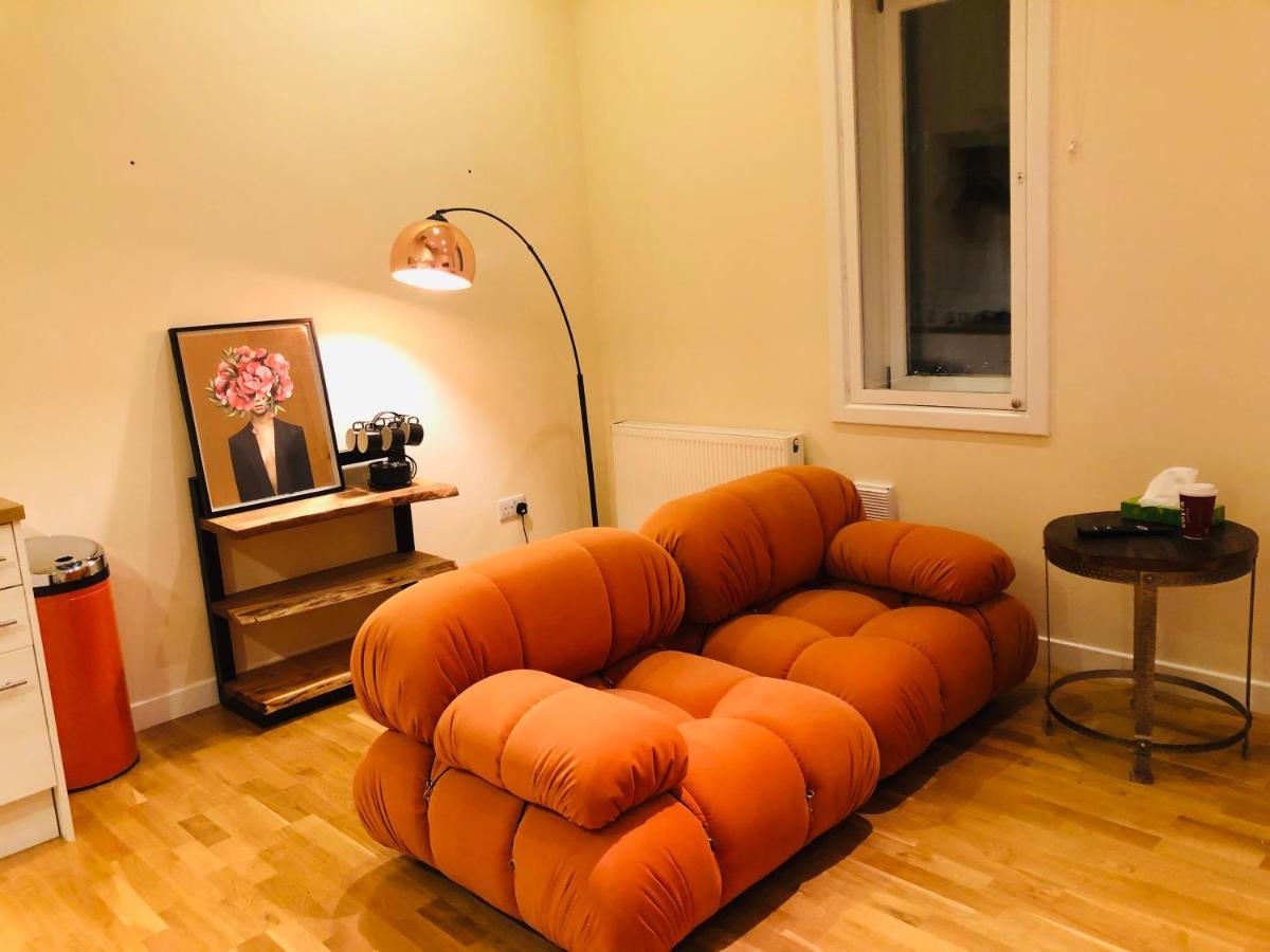 2 Bed 2 Bath With Private Parking Lejlighed EDI Eksteriør billede